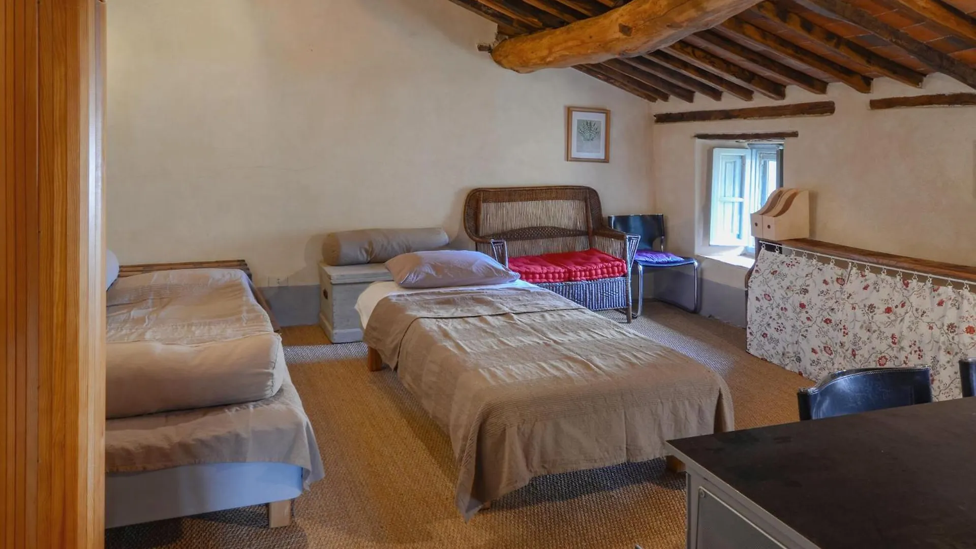 3 Bedroom Gorgeous Home In San Cassiano Di Contro Cocciglia Feriehus