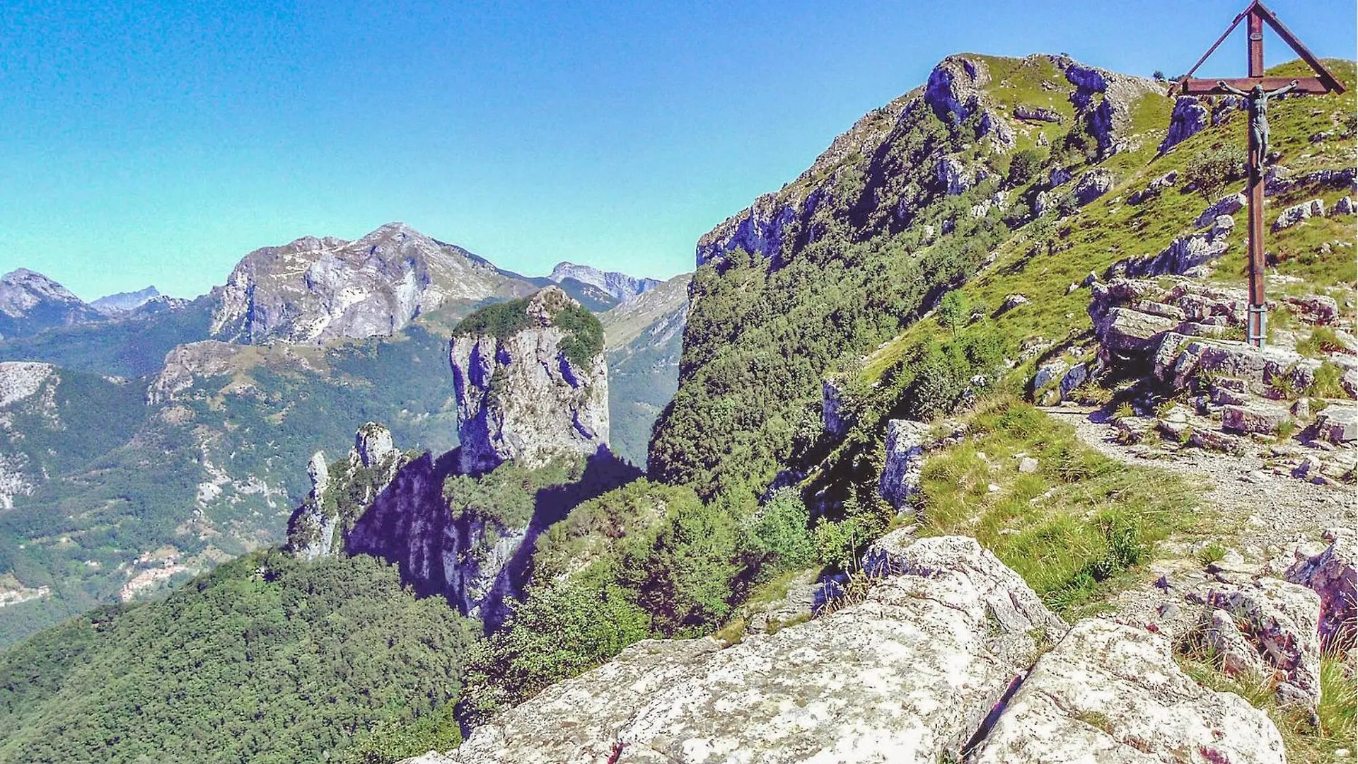 3 Bedroom Gorgeous Home In San Cassiano Di Contro Cocciglia Italien