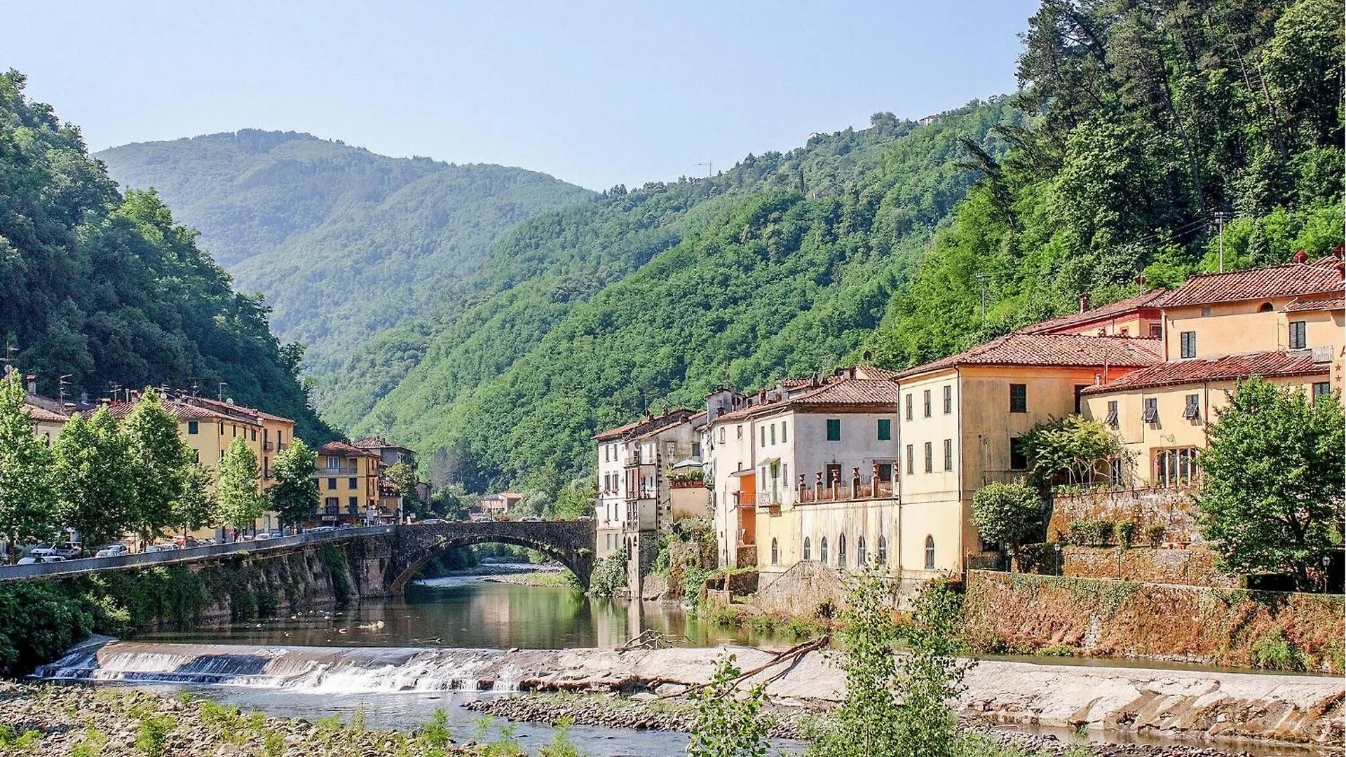 3 Bedroom Gorgeous Home In San Cassiano Di Contro Cocciglia 0*,