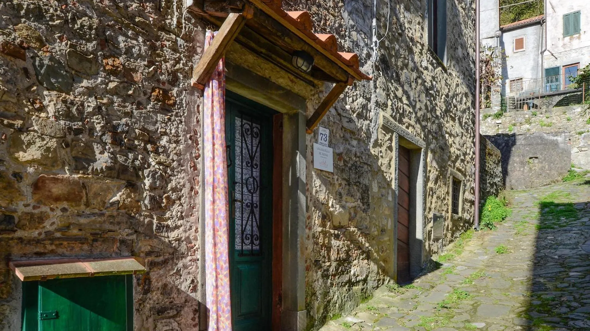 3 Bedroom Gorgeous Home In San Cassiano Di Contro Cocciglia